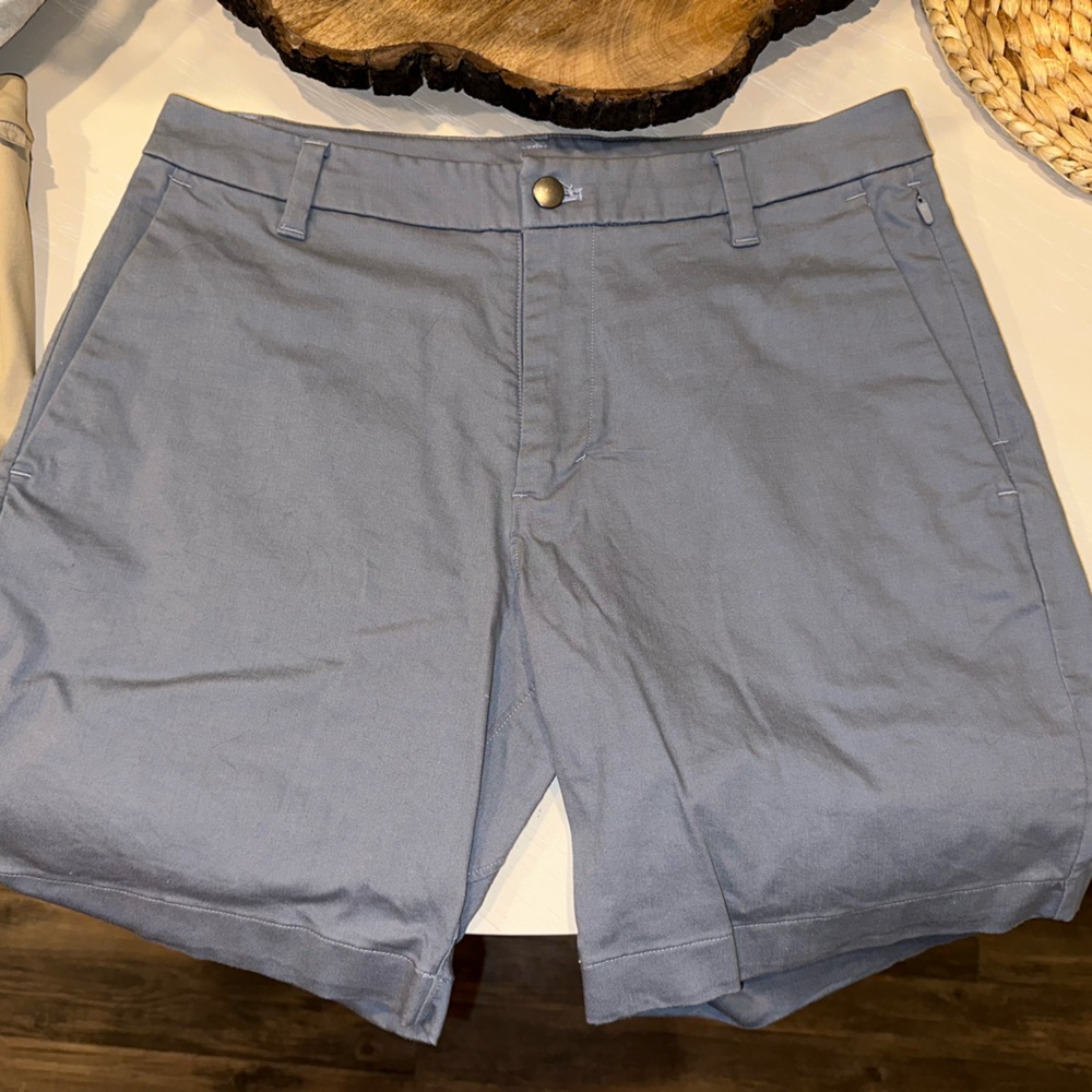 Perfect condition 7” Lulu Lemon shorts!